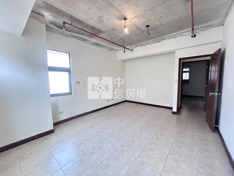 內壢自立國宅景觀三房車位房屋室內格局與周邊環境