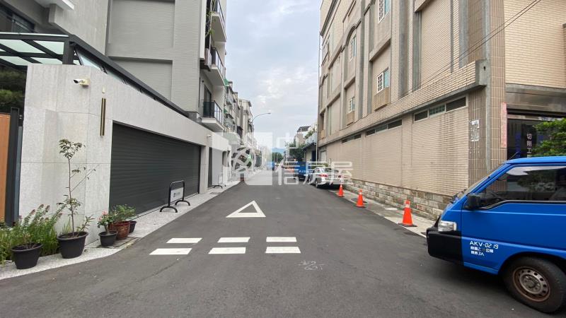 太平輕屋齡大地坪電梯豪墅房屋室內格局與周邊環境