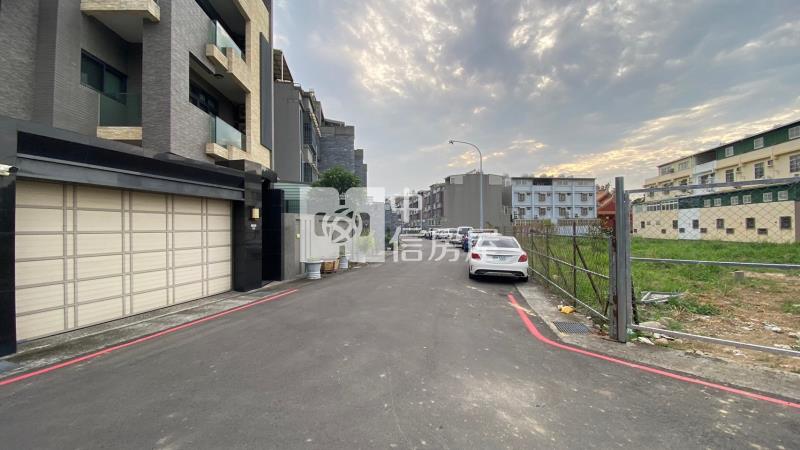 太平輕屋齡大地坪電梯豪墅房屋室內格局與周邊環境