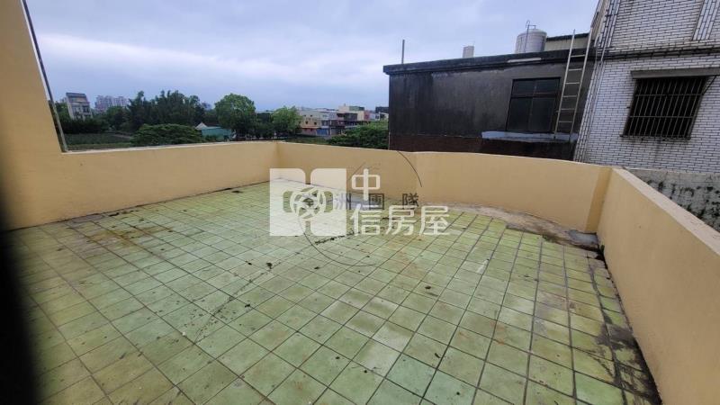 龍岡商區雙學區邊間透天房屋室內格局與周邊環境
