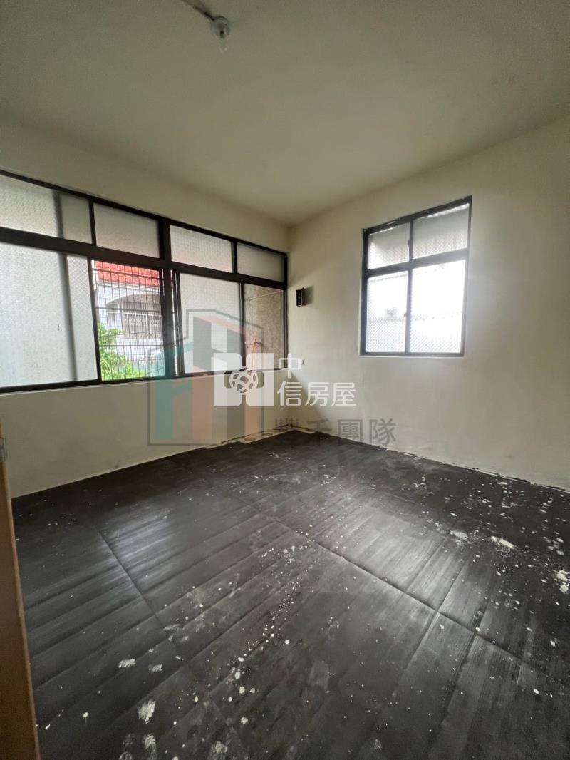 【豐禾】忠貞國小大地坪買地邊間透天房屋室內格局與周邊環境