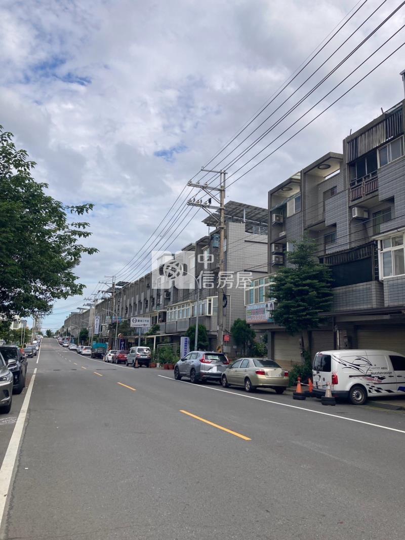 蘋果村一樓店面房屋室內格局與周邊環境