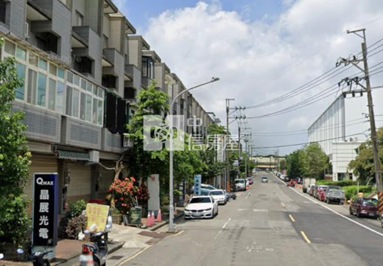 蘋果村一樓店面房屋室內格局與周邊環境