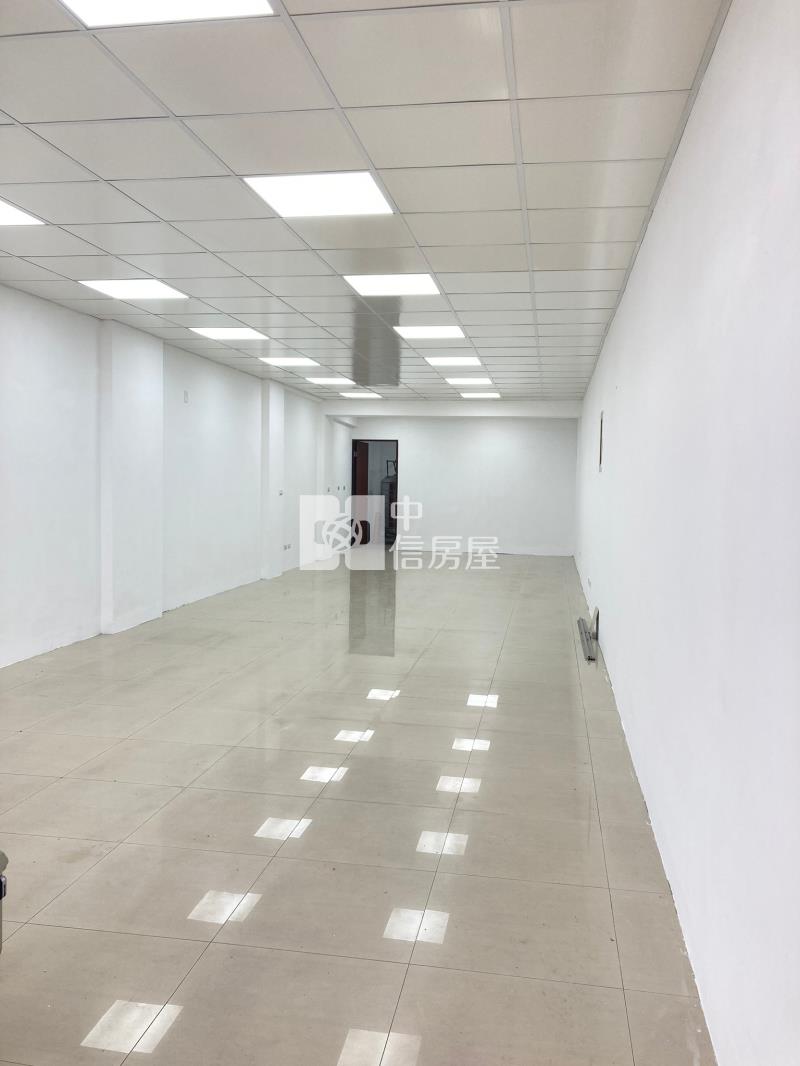 蘋果村一樓店面房屋室內格局與周邊環境