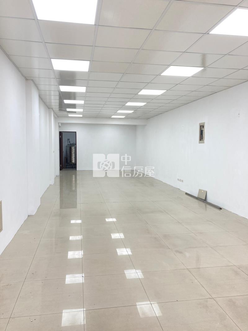 蘋果村一樓店面房屋室內格局與周邊環境