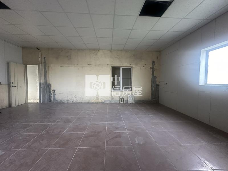 景觀角間店面3車位房屋室內格局與周邊環境