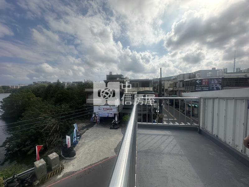 景觀角間店面3車位房屋室內格局與周邊環境