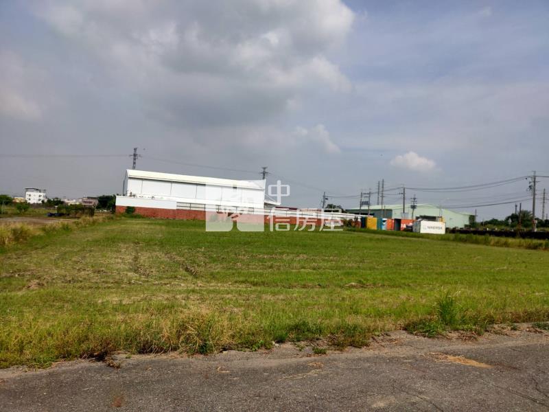 新市大社工廠邊有水有電美農地房屋室內格局與周邊環境
