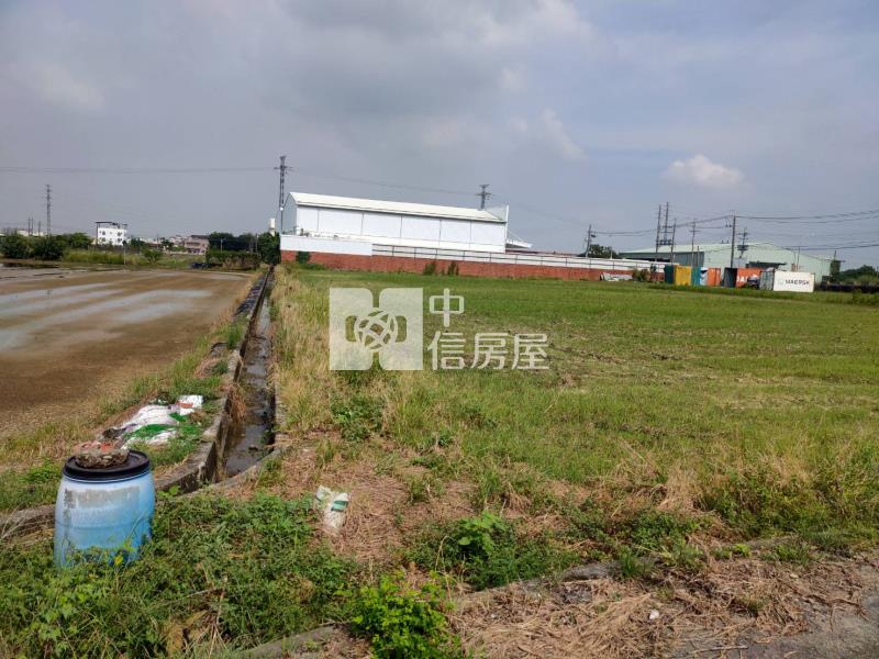 新市大社工廠邊有水有電美農地房屋室內格局與周邊環境