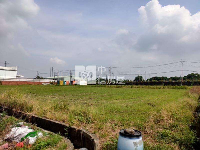 新市大社工廠邊有水有電美農地房屋室內格局與周邊環境