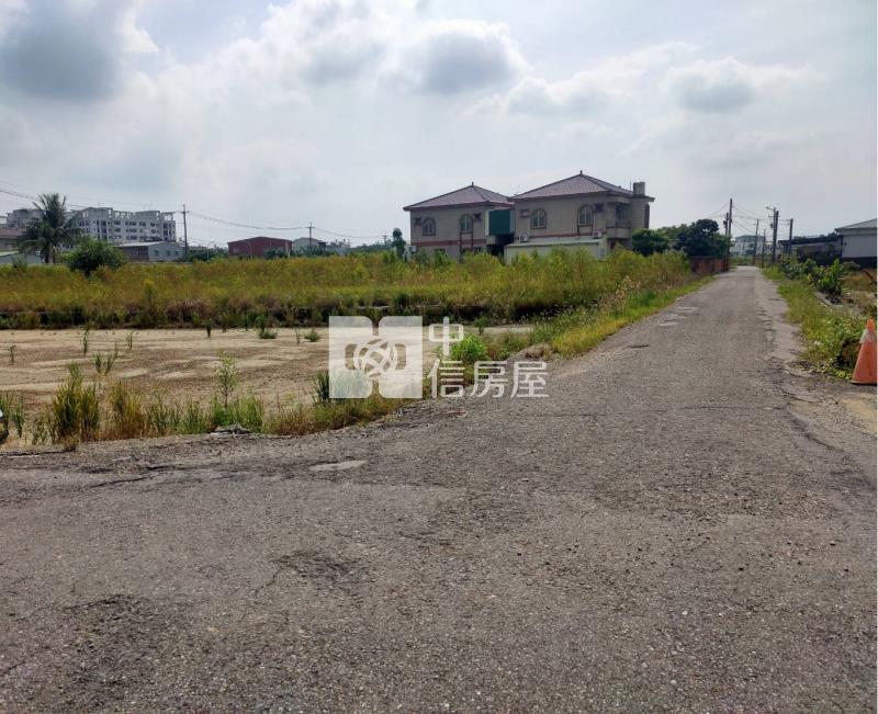 新市大社工廠邊有水有電美農地房屋室內格局與周邊環境