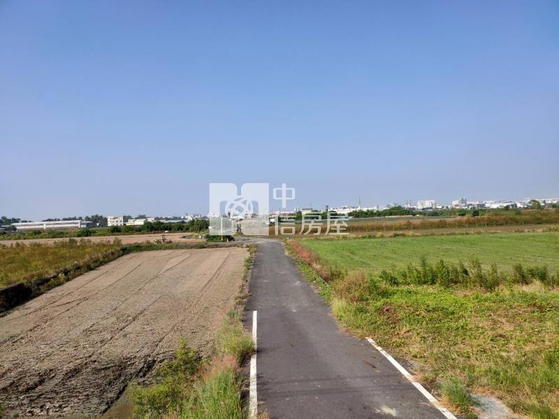 新市大社工廠邊有水有電美農地房屋室內格局與周邊環境