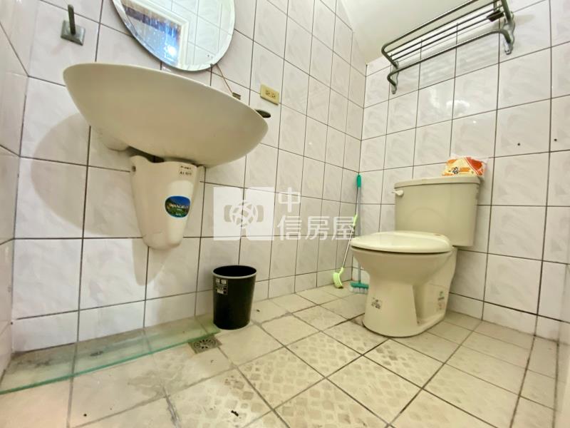 美村X工學商圈｜邊間8.7米大面寬1+2樓雙店面房屋室內格局與周邊環境