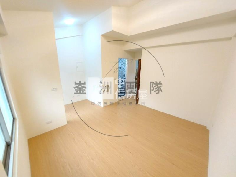 楊梅國中透天房屋室內格局與周邊環境
