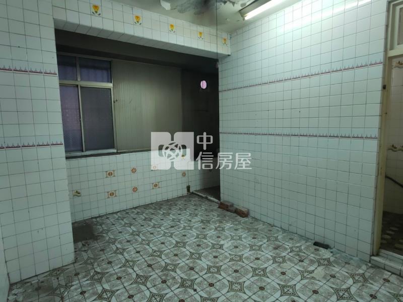 鼎金學區待整修3樓寓房屋室內格局與周邊環境