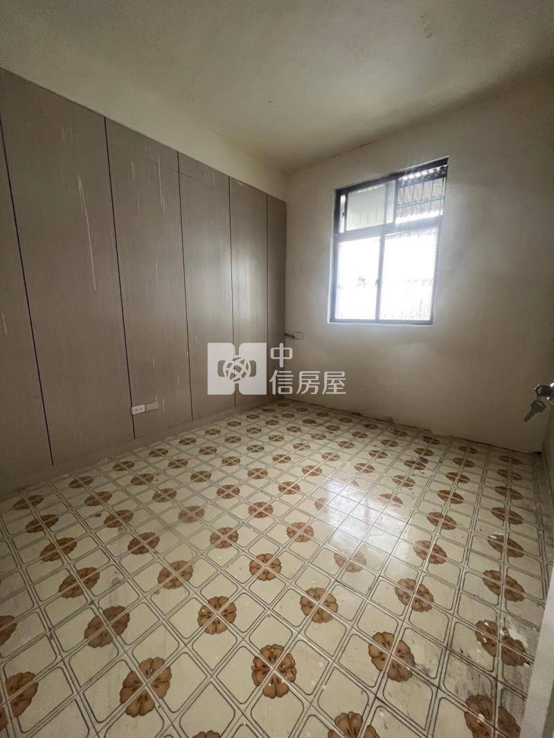 平鎮近忠貞國小邊間前後院透天房屋室內格局與周邊環境