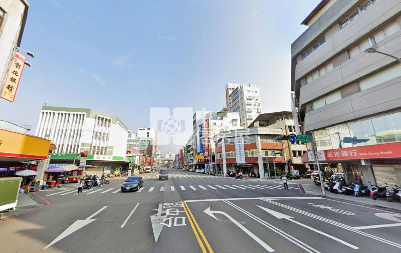 第三市場邊間黃金店面房屋室內格局與周邊環境