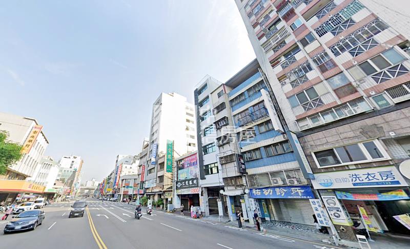 第三市場邊間黃金店面房屋室內格局與周邊環境