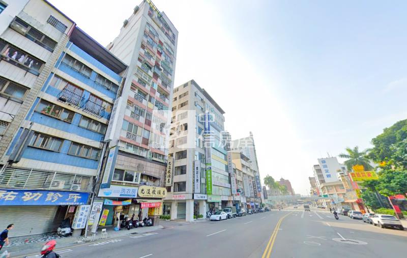 第三市場邊間黃金店面房屋室內格局與周邊環境