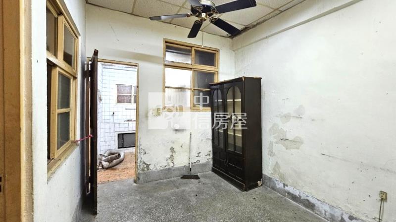 東山商圈可危老住二平房房屋室內格局與周邊環境