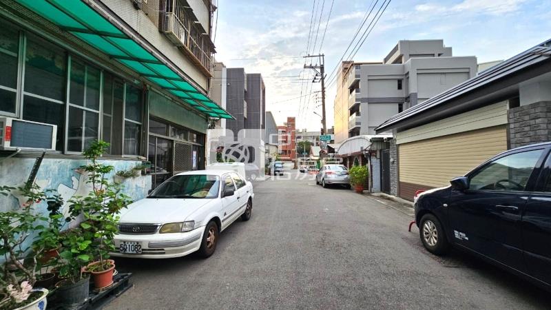東山商圈可危老住二平房房屋室內格局與周邊環境