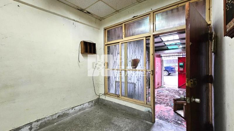 東山商圈可危老住二平房房屋室內格局與周邊環境
