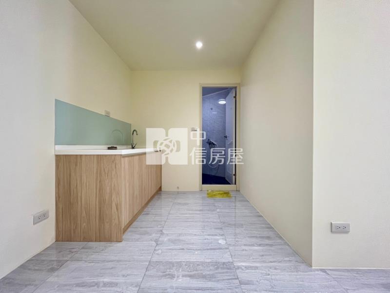 祿存星大樓近一中全新整理電梯精品兩房房屋室內格局與周邊環境