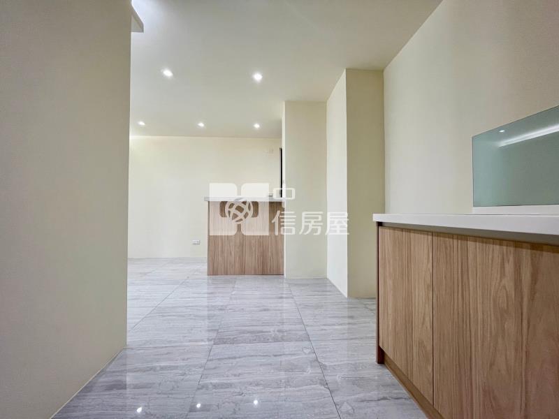 祿存星大樓近一中全新整理電梯精品兩房房屋室內格局與周邊環境