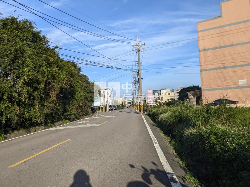 近青埔臨A19臨路8米美農地房屋室內格局與周邊環境
