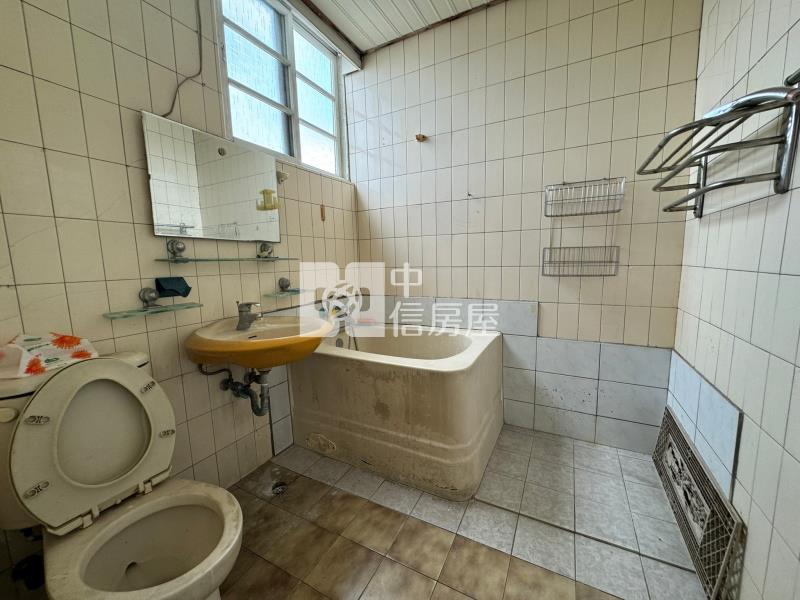 埔里市區中山路低總價透天房屋室內格局與周邊環境