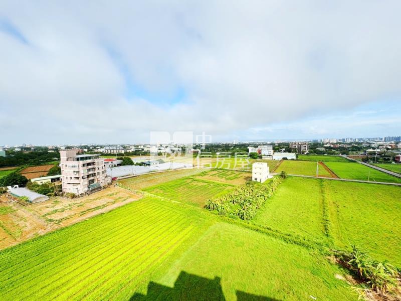 【安家】近青埔頂樓大露臺景觀戶房屋室內格局與周邊環境