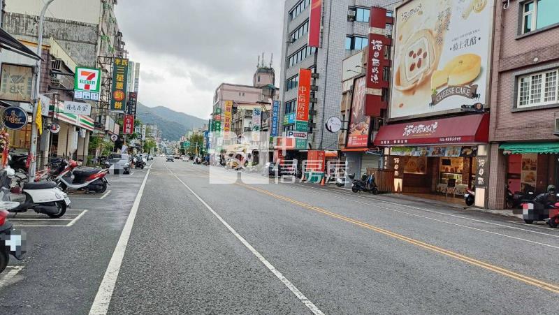 市區礁溪路3房房屋室內格局與周邊環境