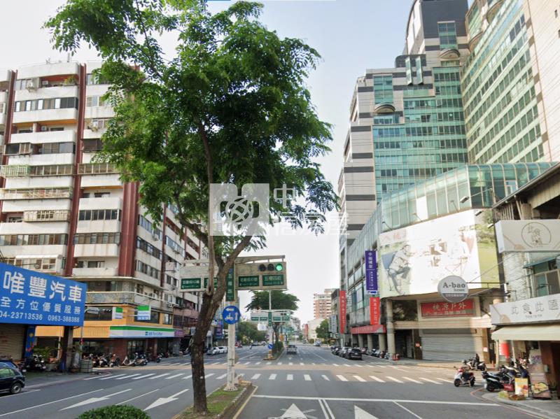 美術館稀有大面寬角店房屋室內格局與周邊環境