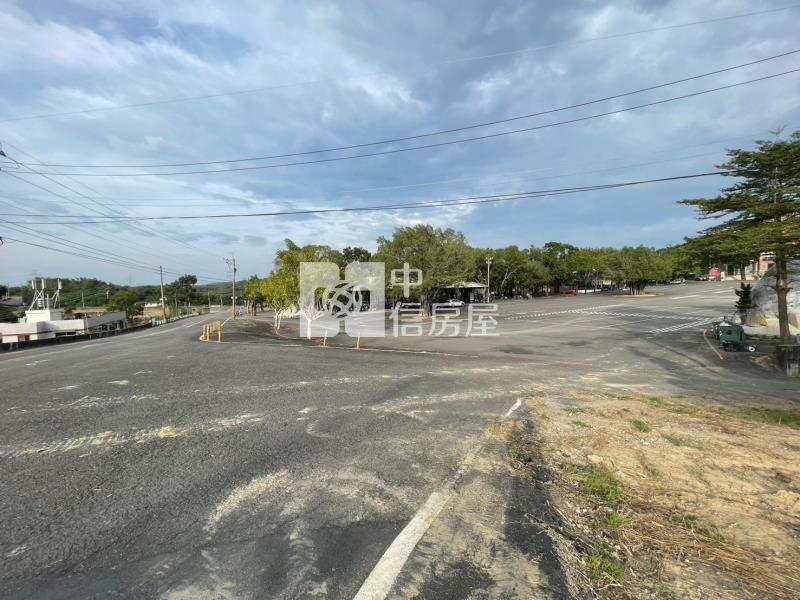 俗俗賣龍崎2分半農地(2)房屋室內格局與周邊環境
