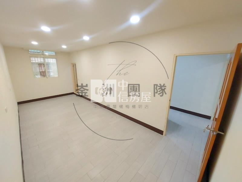 近水美國小美透天房屋室內格局與周邊環境
