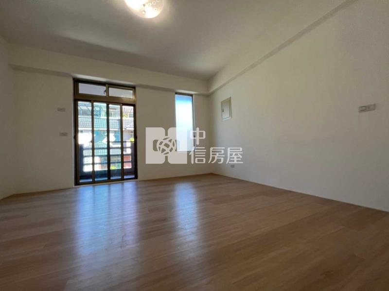 過嶺全新整理別墅房屋室內格局與周邊環境