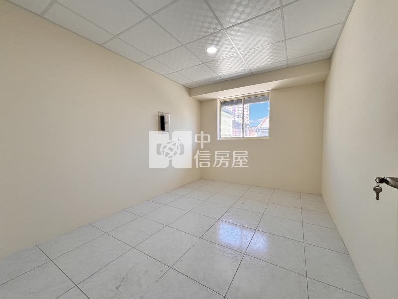 東平國小大面寬臨路透天房屋室內格局與周邊環境