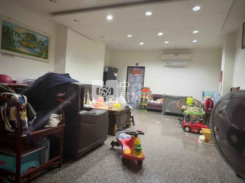 竹南環市路黃金住店房屋室內格局與周邊環境