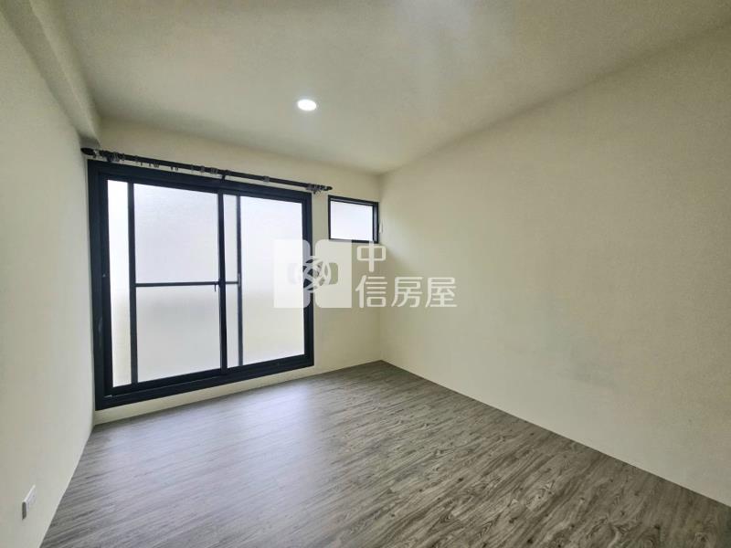 中科世貿全新整理三房車位房屋室內格局與周邊環境
