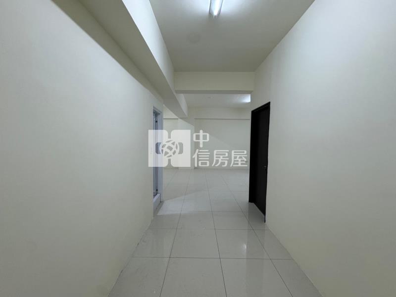 崇明國中新穎3+1房華廈平車房屋室內格局與周邊環境