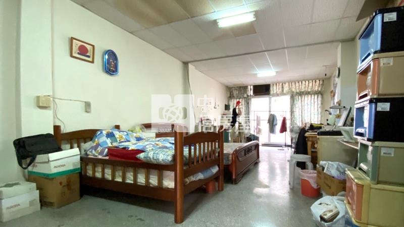 三井湖濱園區邊間黃金透店房屋室內格局與周邊環境