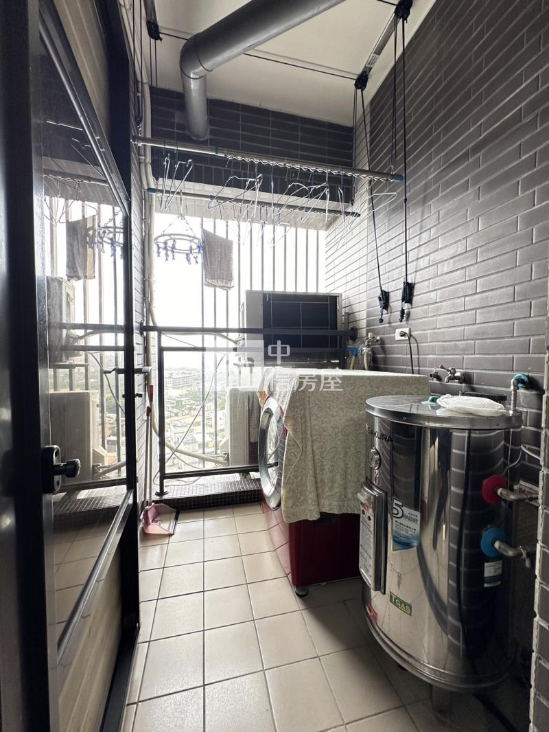 【安家】中壢家樂福京松1+1房車房屋室內格局與周邊環境