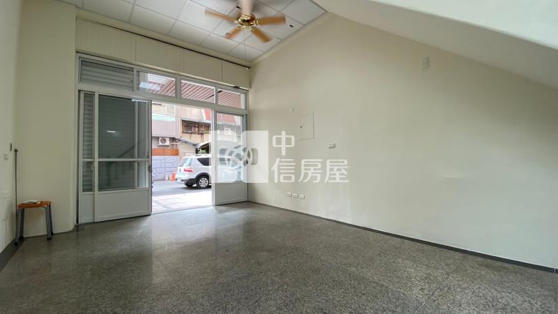 大里軟體科技園區漂亮樓店房屋室內格局與周邊環境