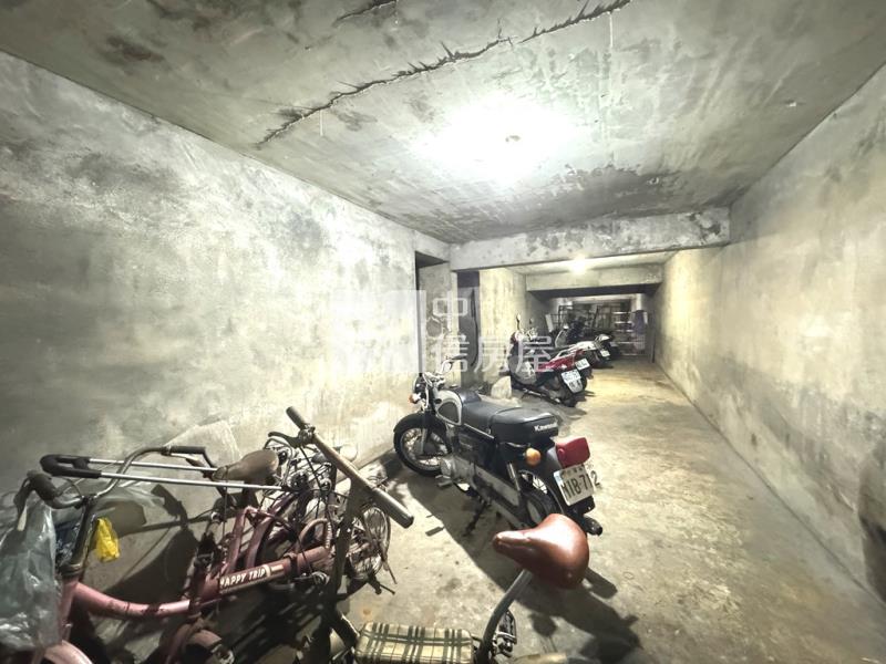 【新世紀】啟英高中三房公寓房屋室內格局與周邊環境