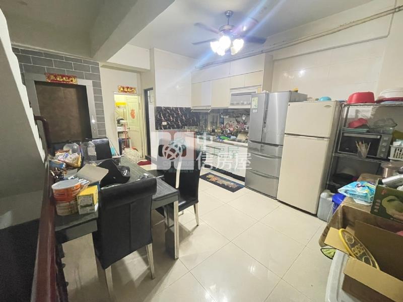 中華路電梯透天房屋室內格局與周邊環境