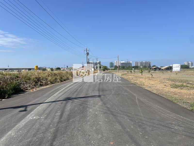 近國1號881坪角窗農地房屋室內格局與周邊環境