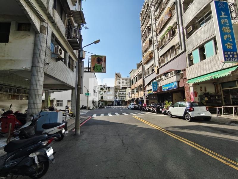 南區採光正三房電寓房屋室內格局與周邊環境