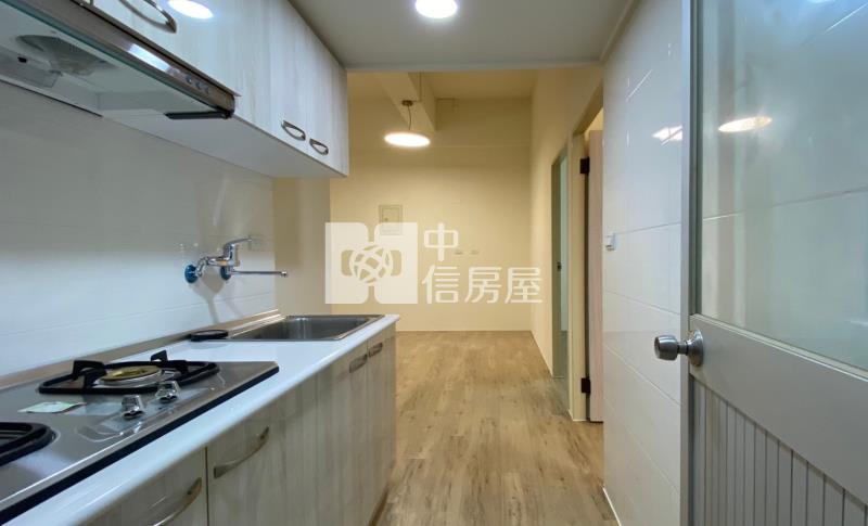台中高工全新整理兩房平車房屋室內格局與周邊環境