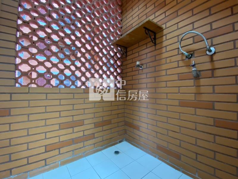 台中高工全新整理兩房平車房屋室內格局與周邊環境
