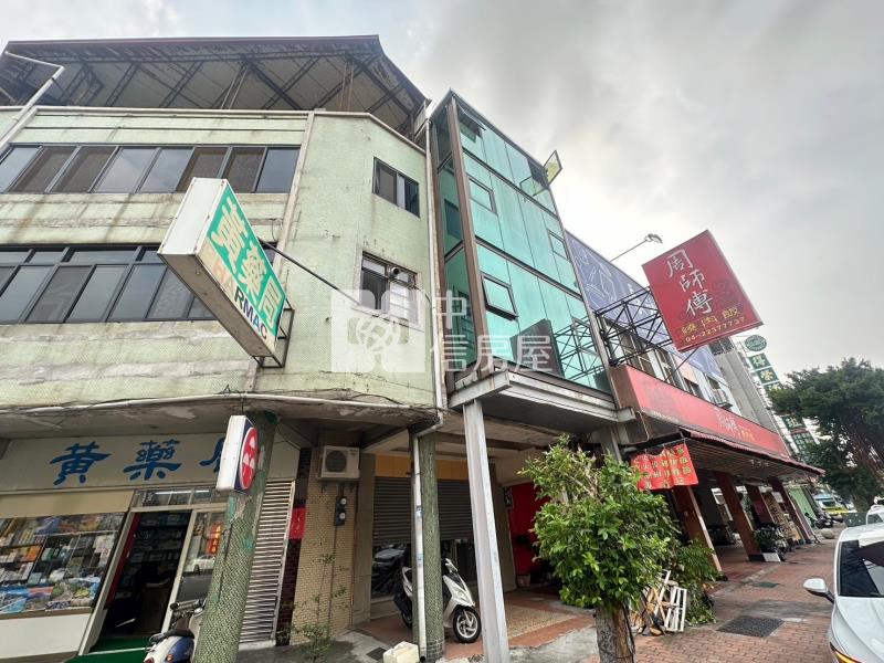 一中商圈旁正進化路黃金透店房屋室內格局與周邊環境